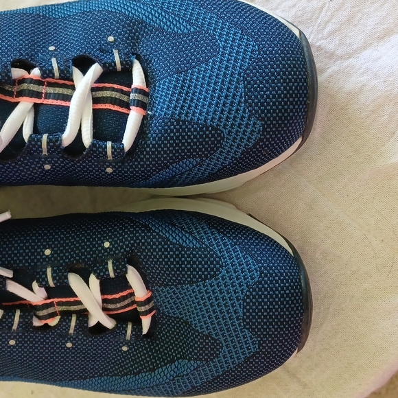 Skechers Memory Foam Blue/Pink Sneakers, 9 - Picture 4 of 7